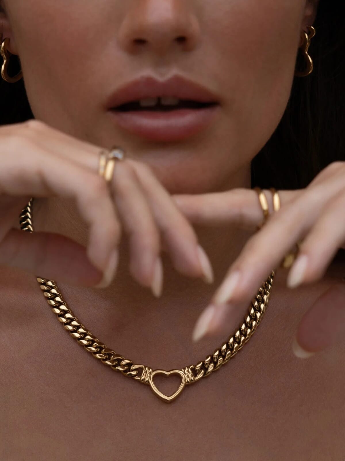 Valentine Necklace - Clear/Gold Necklaces Arms Of Eve
