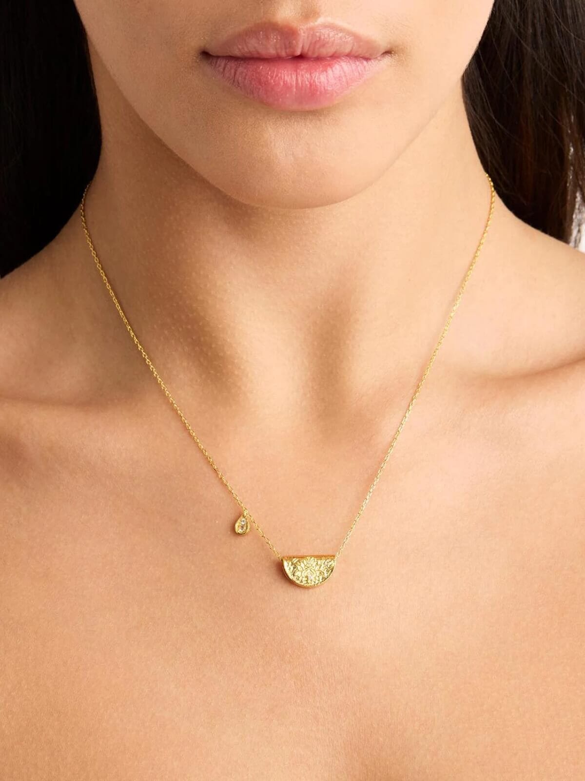 By Charlotte | Lotus Birthstone Necklace - June | Moonstone - Gold | Perlu