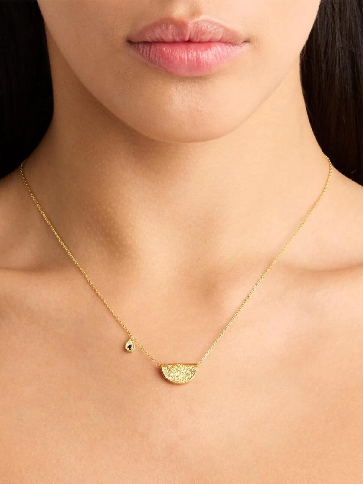By Charlotte | Lotus Birthstone Necklace - September | Sapphire - Gold | Perlu