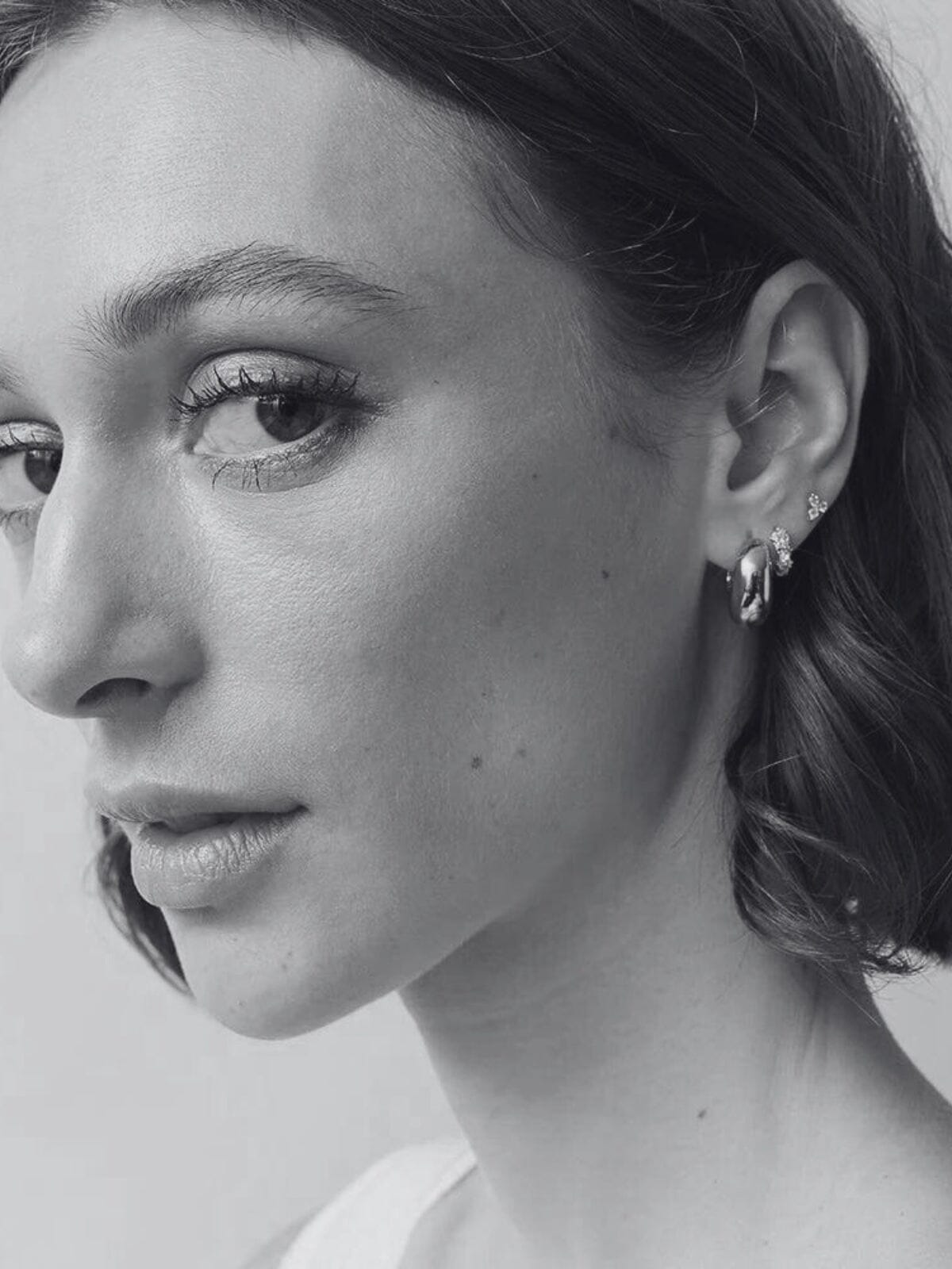 Jolie & Deen | Uma Hoops - Silver | Perlu