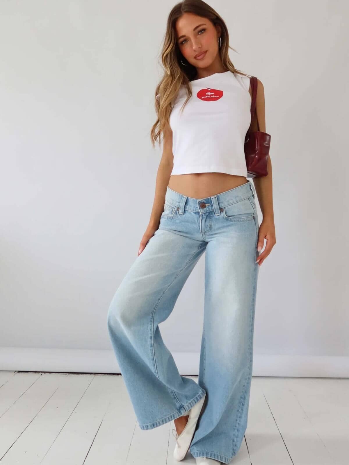 00 Super Low Wide - Kaia Worn Jeans Abrand 