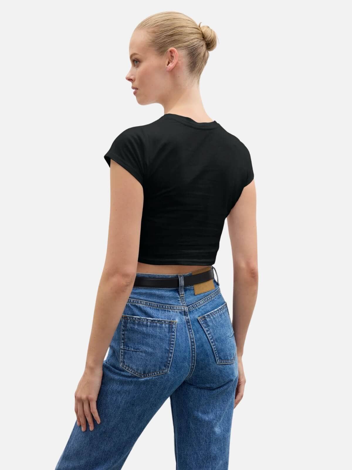 Bayse | Corey Cropped T-Shirt - Black | Perlu