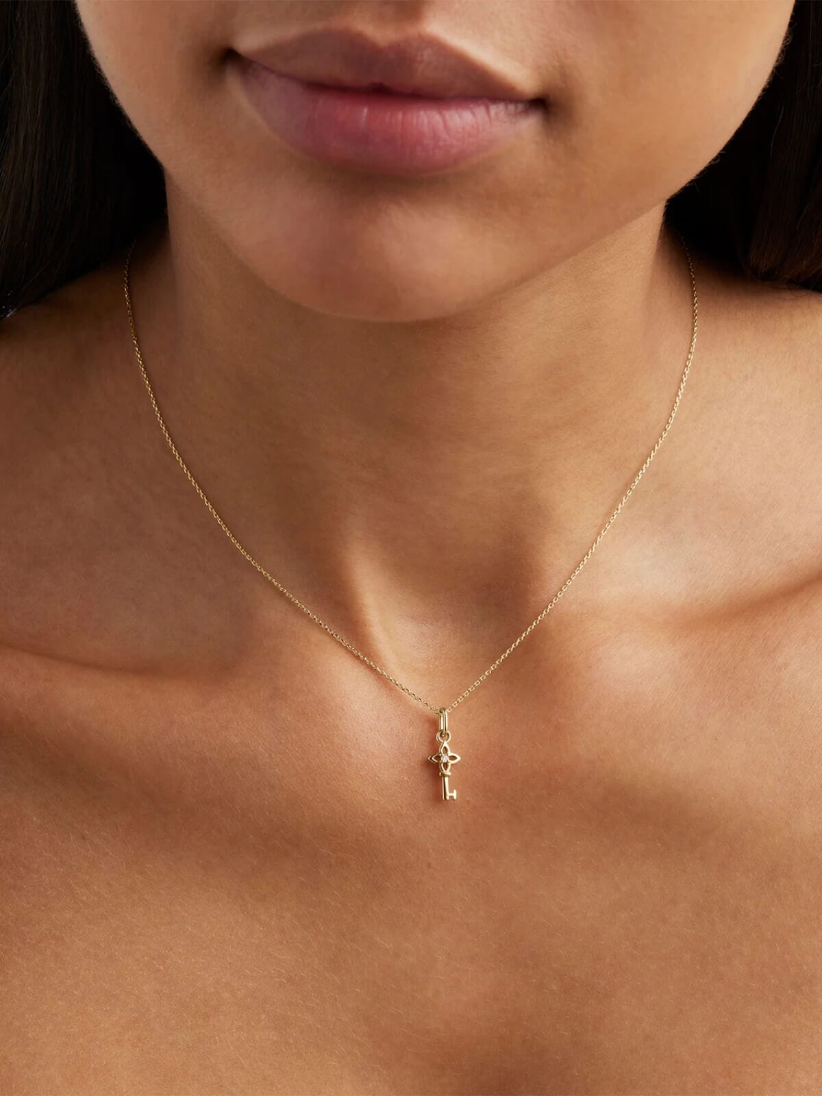 By Charlotte | 18k Gold Vermeil Key to My Heart Pendant | Perlu