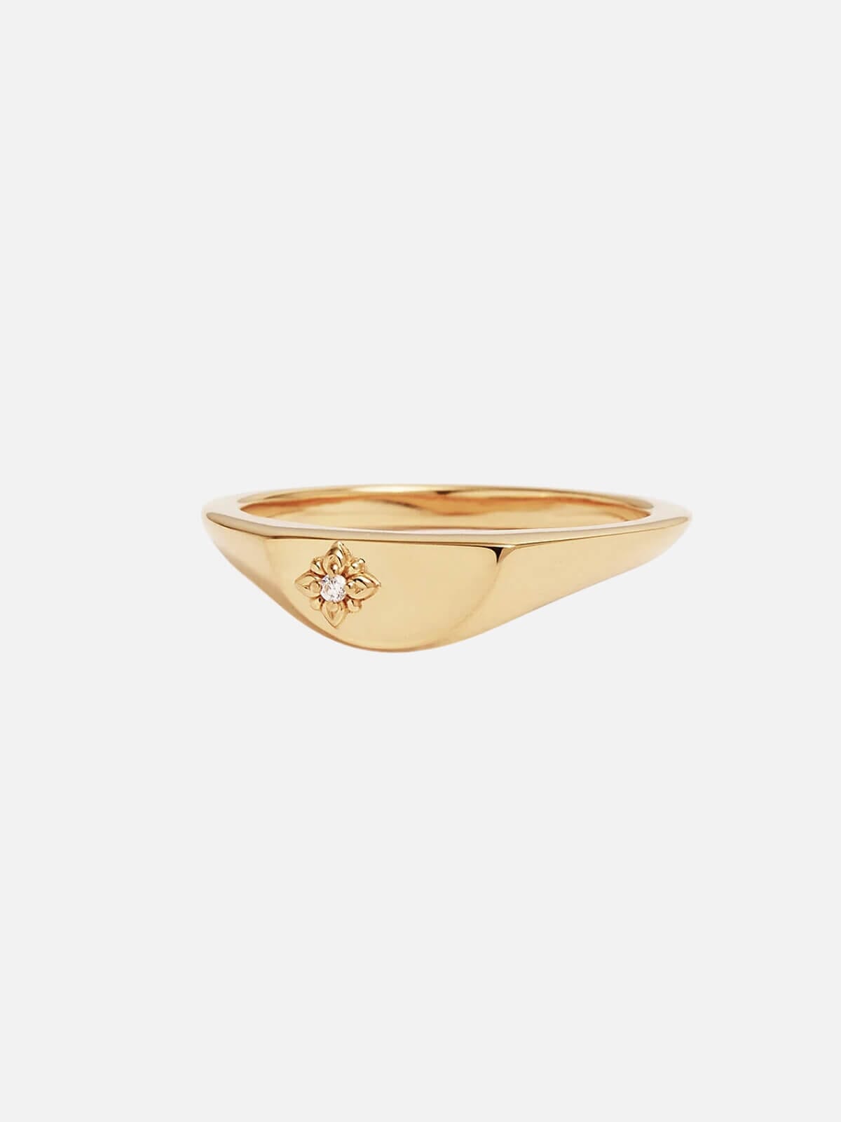 By Charlotte | 18k Gold Vermeil Lotus Ring | Perlu 