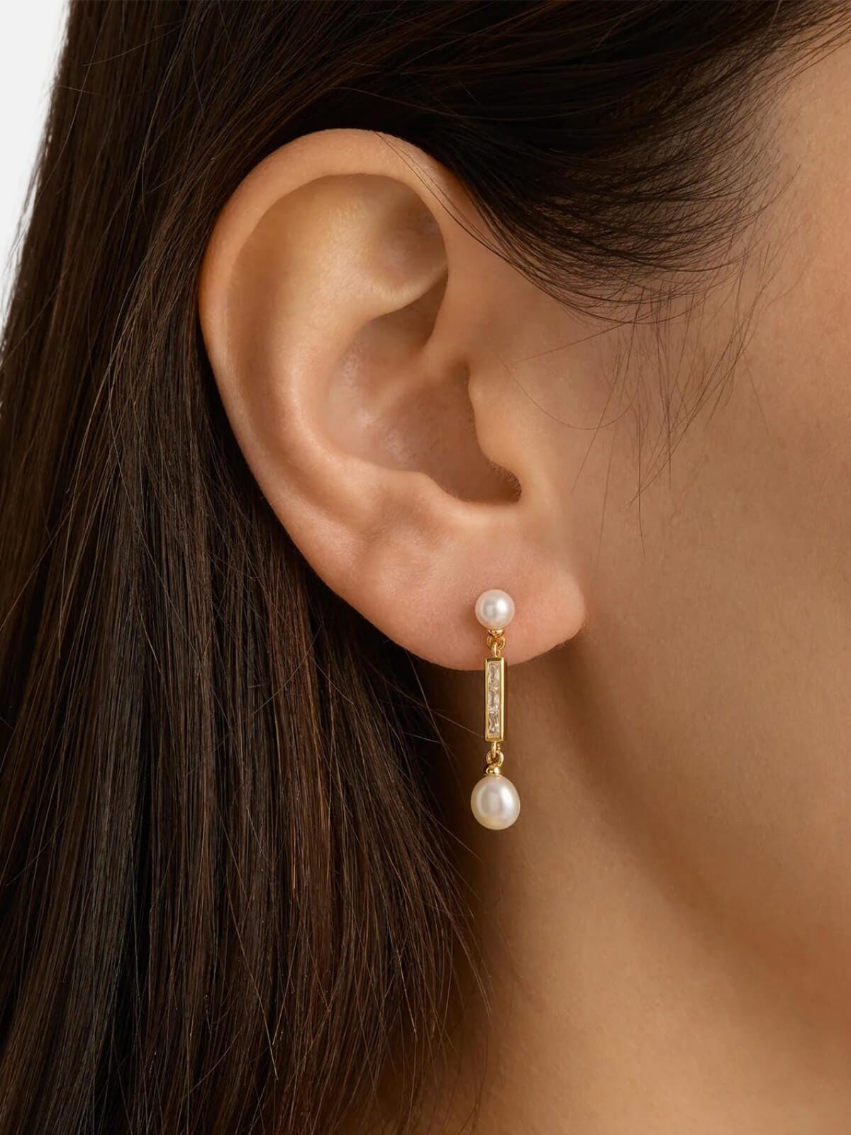 By Charlotte | Breathe Pearl Drop Earrings - 18k Gold | Perlu