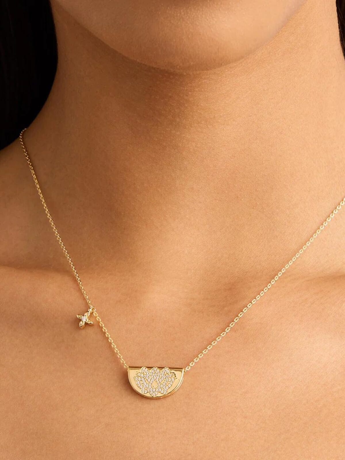 By Charlotte | Live In Light Lotus Necklace - Gold | Perlu