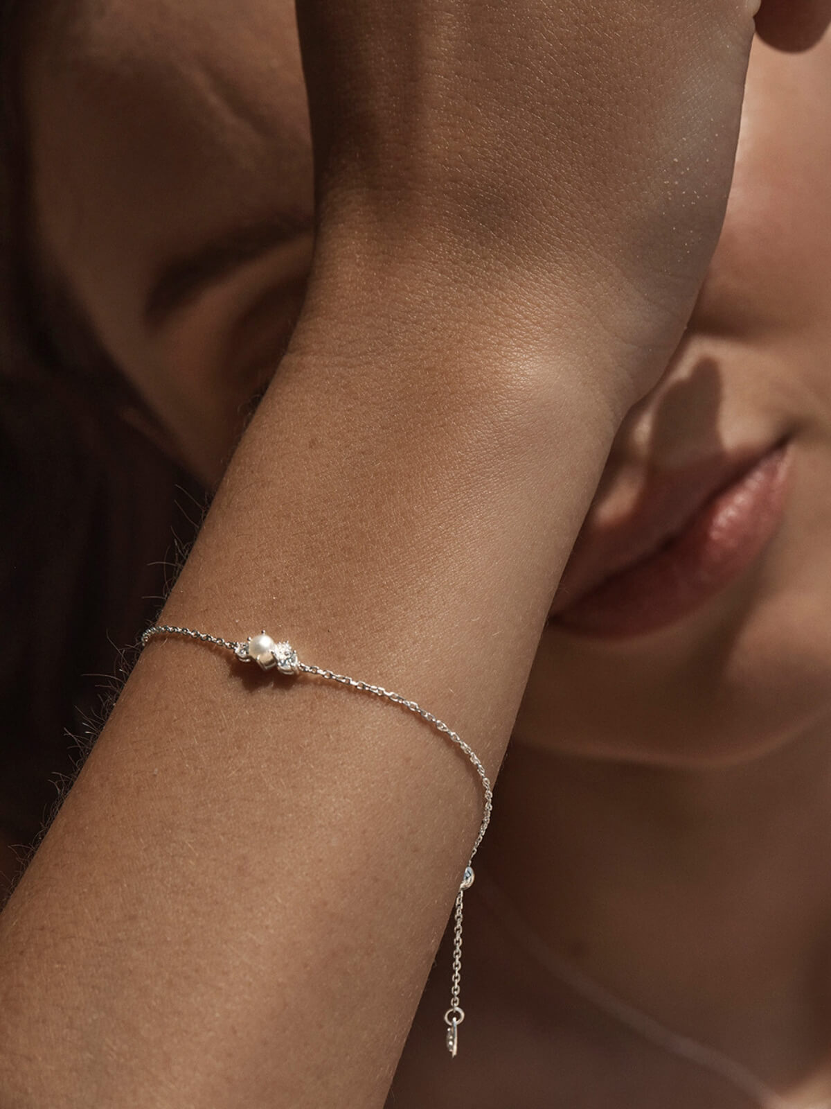 Love in Stillness Pearl Bracelet - 18K Gold