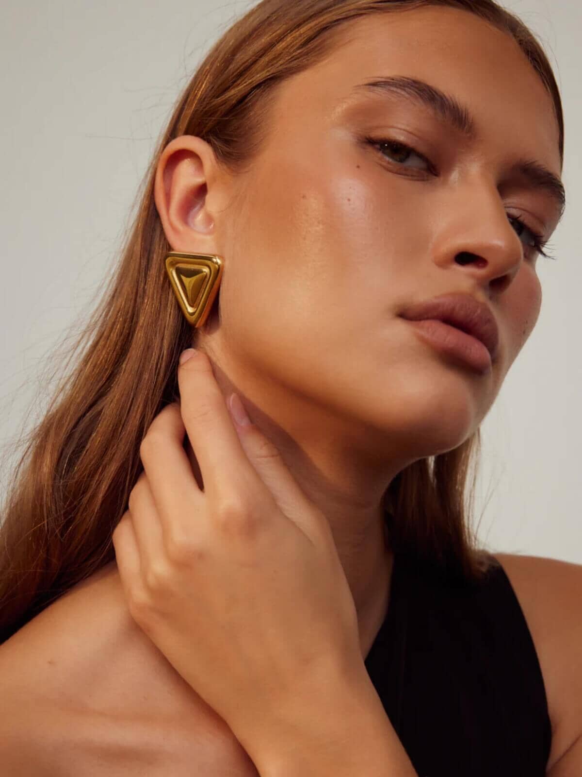 Cendre | Louvre Earrings - Gold | Perlu