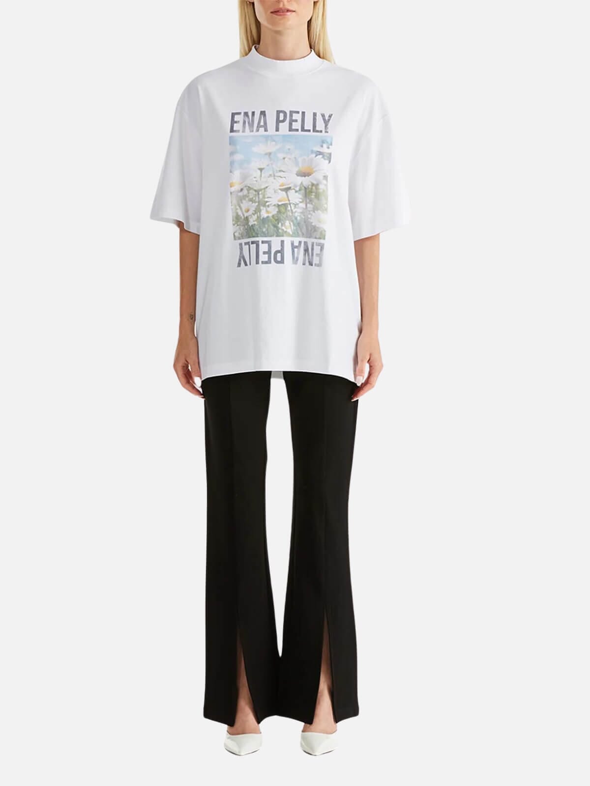 Ena Pelly | Daisy Tee | Perlu