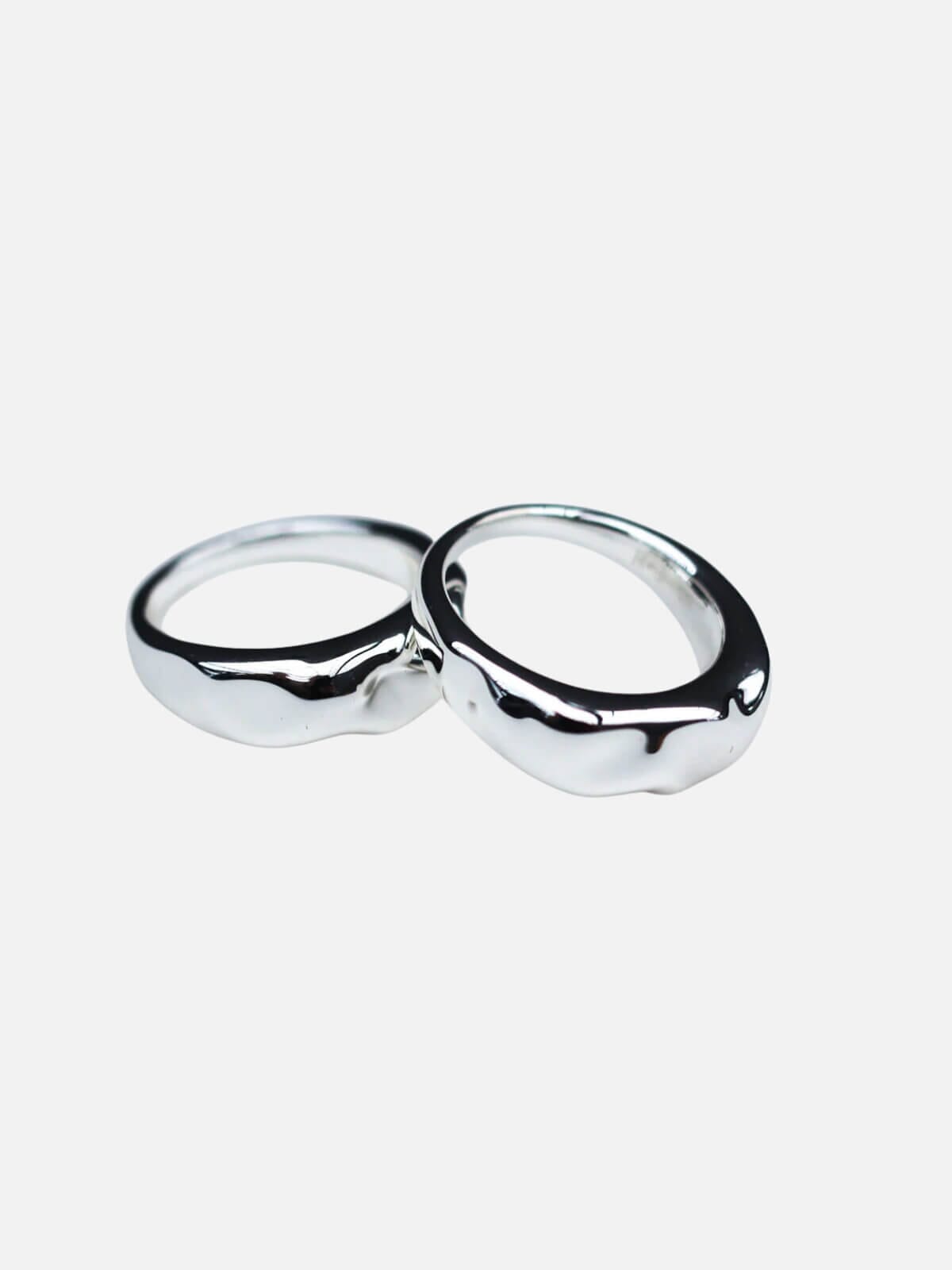 F+H | Wonky Hammered Ring: Sterling Silver | Perlu