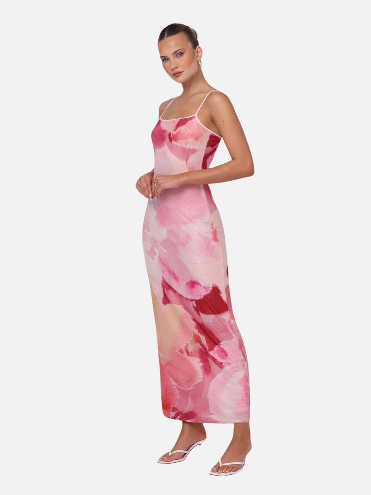 Isabelle Quinn | Nora Mesh Maxi Dress - Dahlia Floral | Perlu