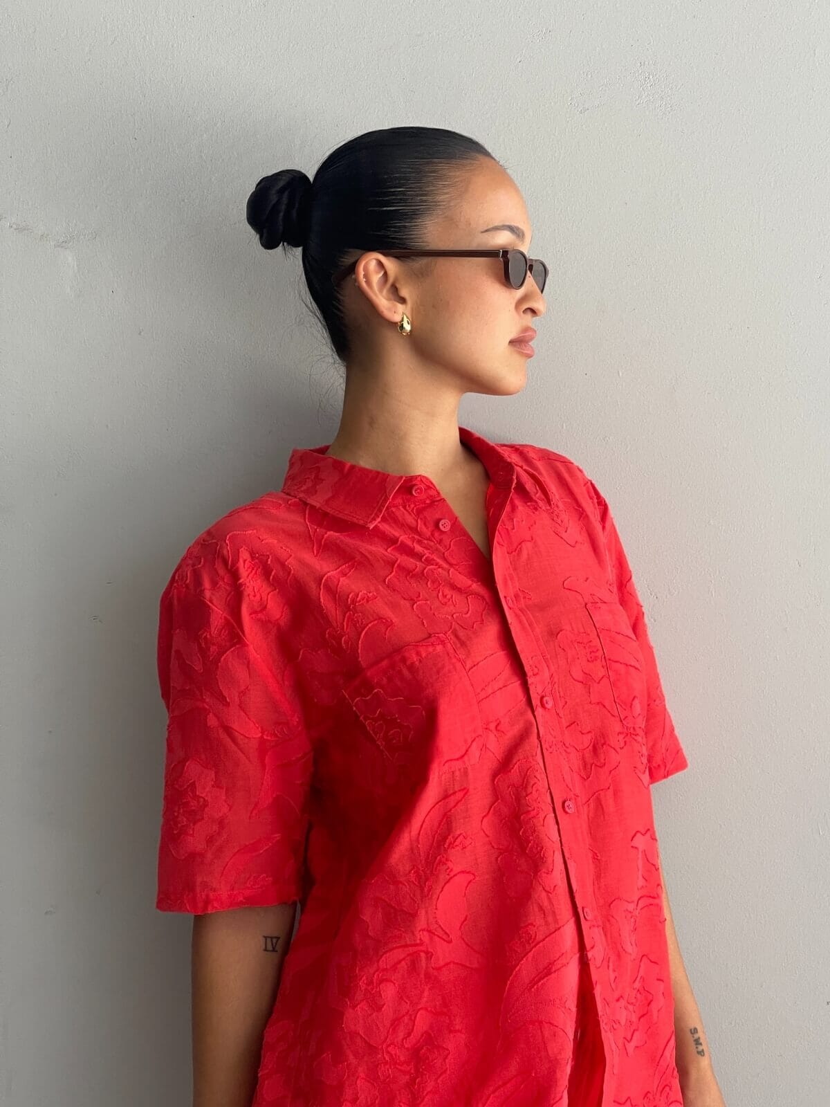 Clip Silk Short Sleeve Boyfriend Shirt - Geranium Shirts Silk Laundry 