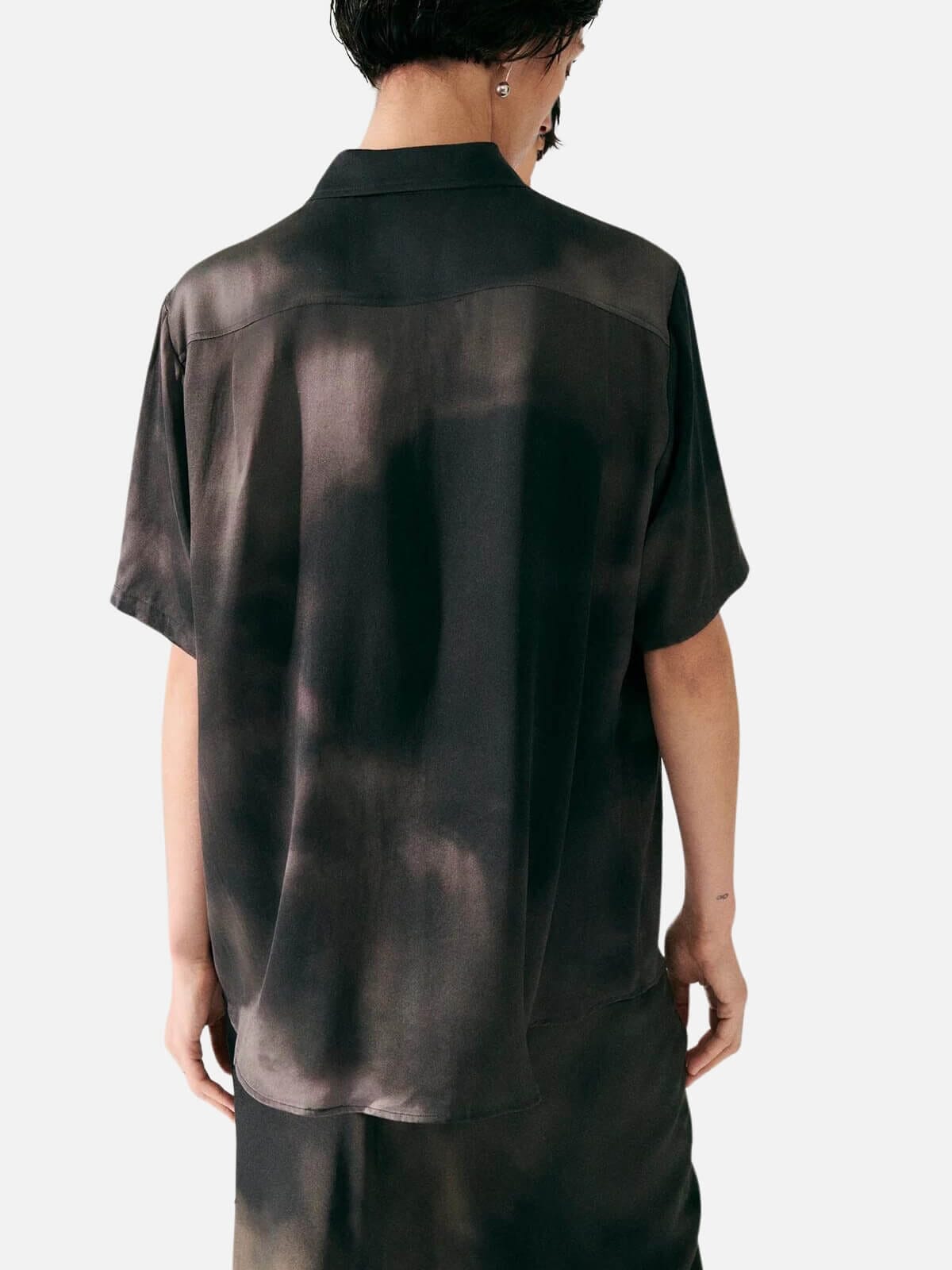 Silk Laundry | Short Sleeve Boyfriend Shirt - Smoke | Perlu