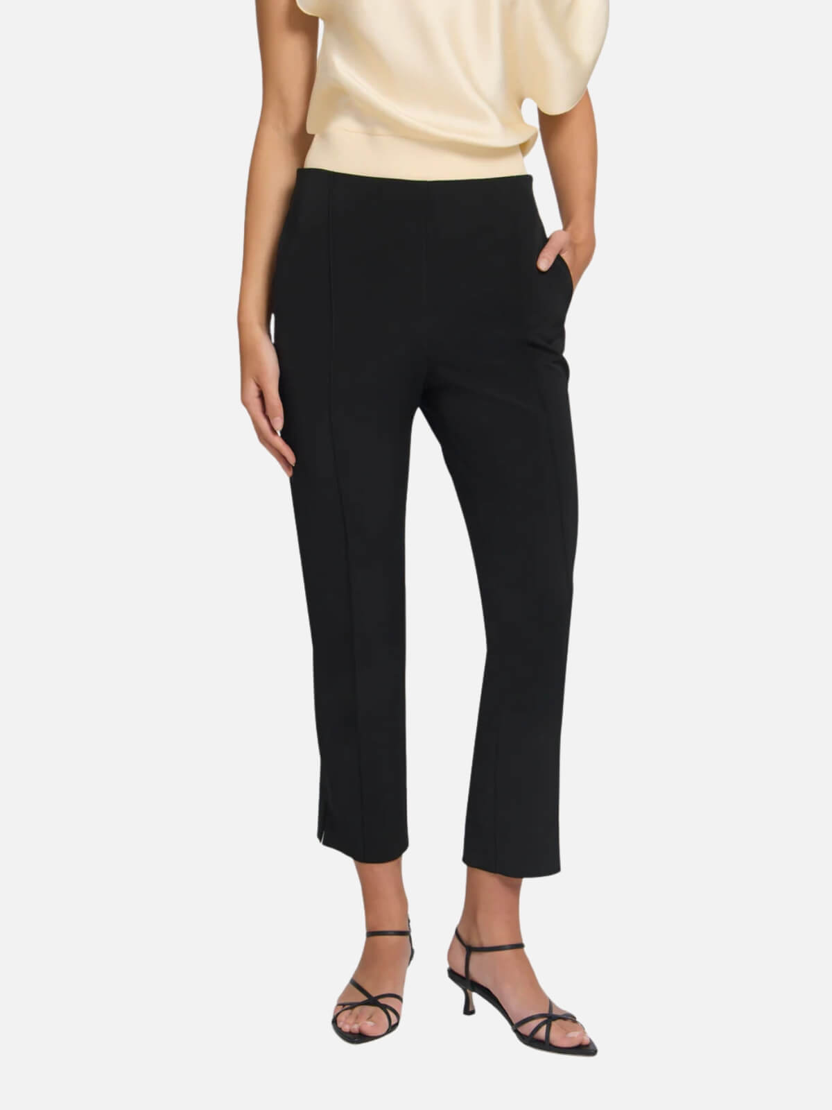 Lucida Capri - Black