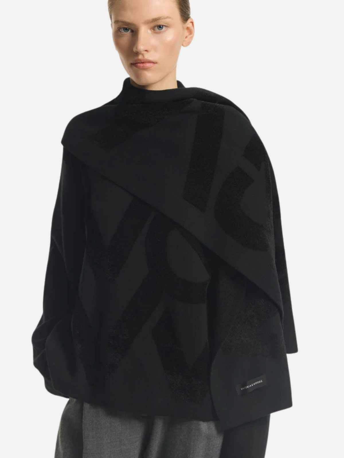 Quest Scarf - Black